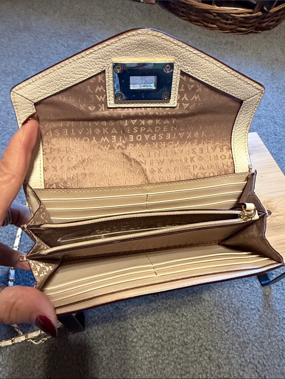 Kate Spade wallet, beige leather I added a chain for Crossbody - Picture 3 of 8
